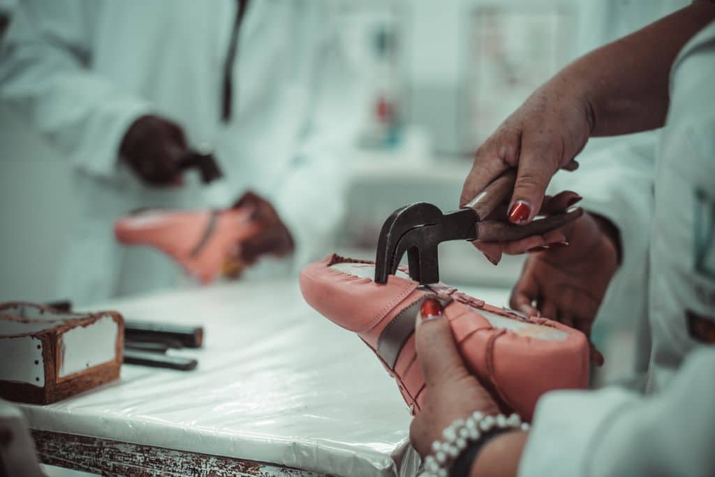 Processo de formação do calçado.